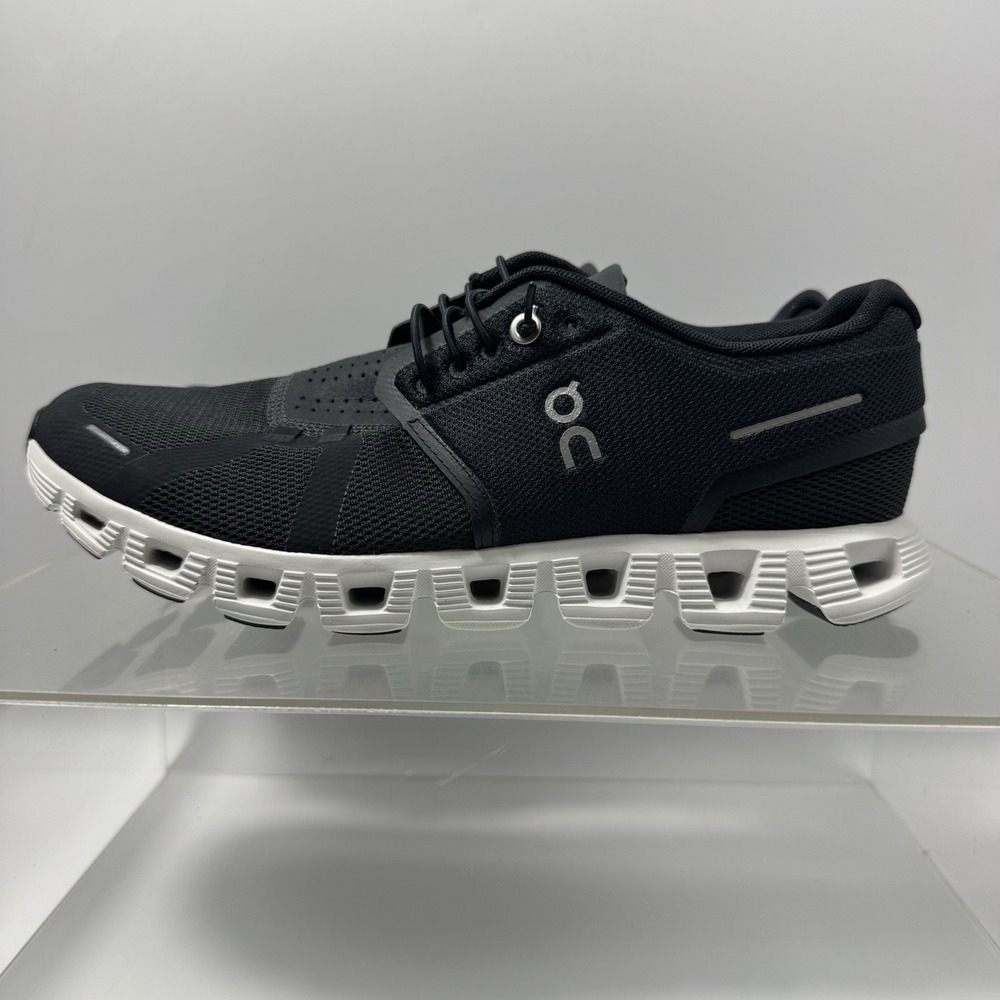 On Cloud 5 Black White 59.98919 Running Shoes Sneakers Men's Size 8.5